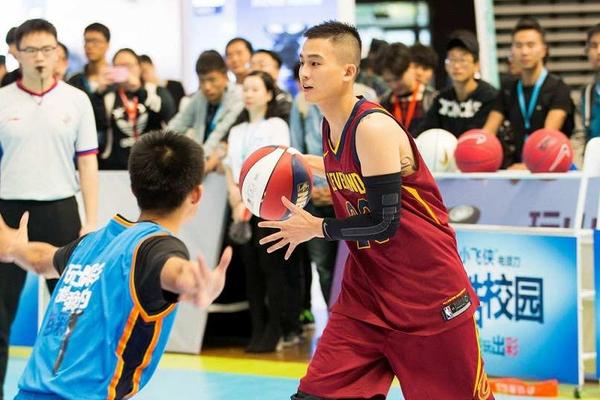 郵報(bào)：被告拖欠3萬(wàn)美元的找狗獎(jiǎng)金，斯圖里奇達(dá)成和解支付2萬(wàn)美元