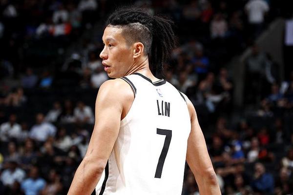 [流言板]背景板！本賽季NBA球員共8次砍下50+，其中4次是對(duì)奇才